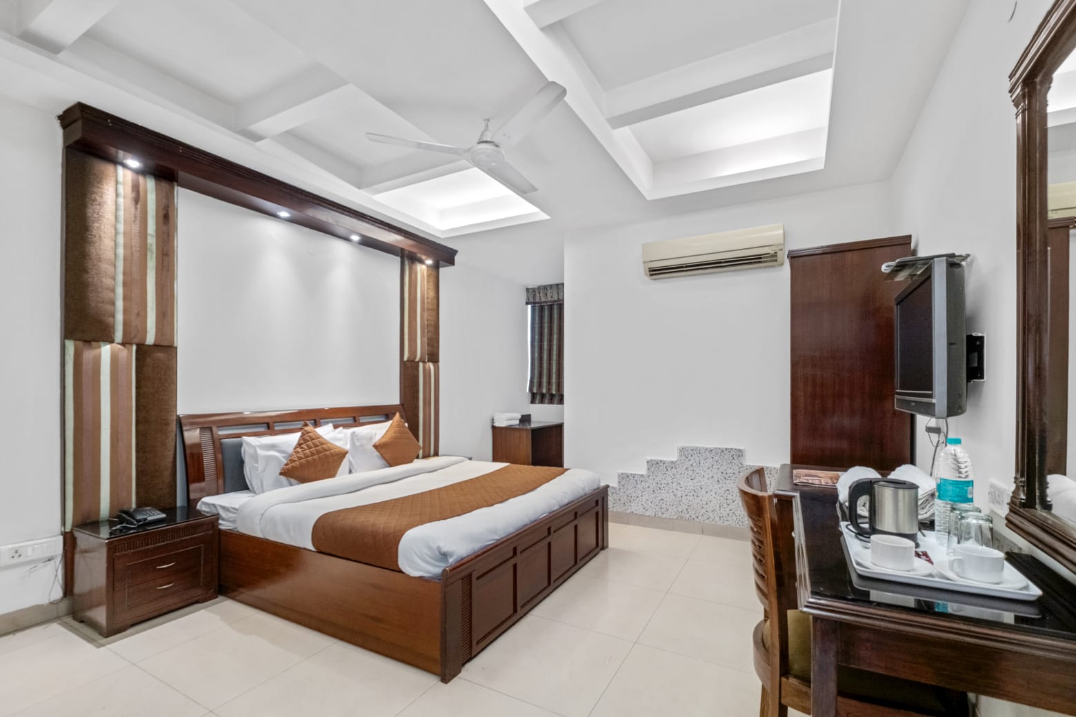 Superior King Room
